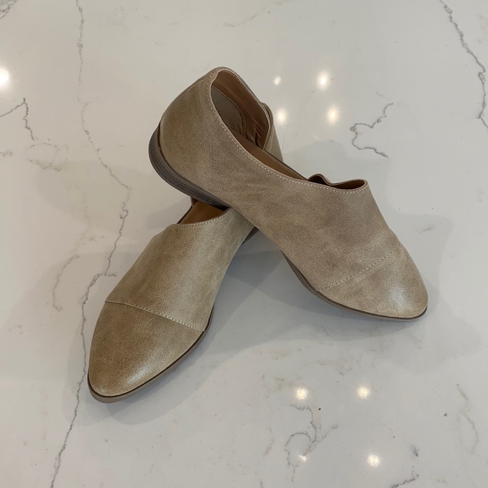 Qupid Tuxedo-85 Beige Open Shank Ballerinas